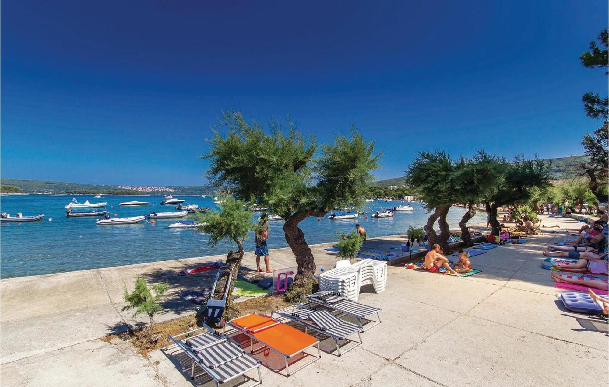 Gorgeous Apartment In Krk With Wifi Punat Exterior foto