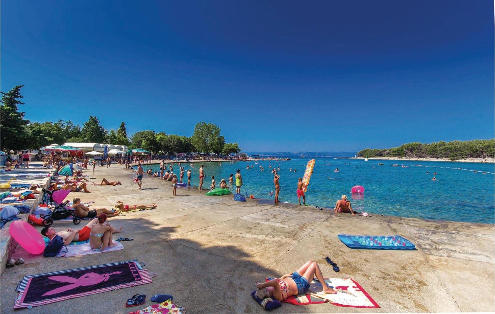 Gorgeous Apartment In Krk With Wifi Punat Exterior foto